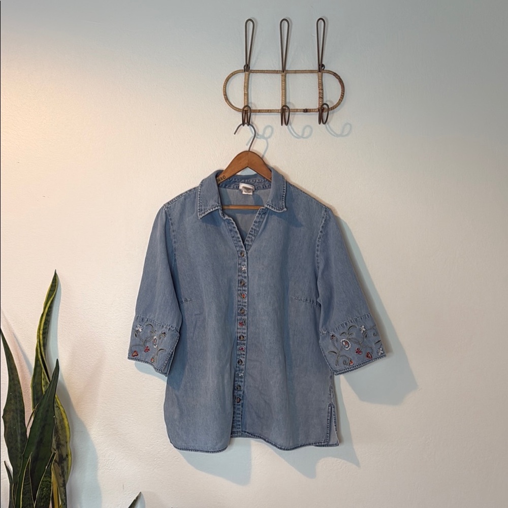 Embroidered Denim Button-Up Shirt Size18/20W